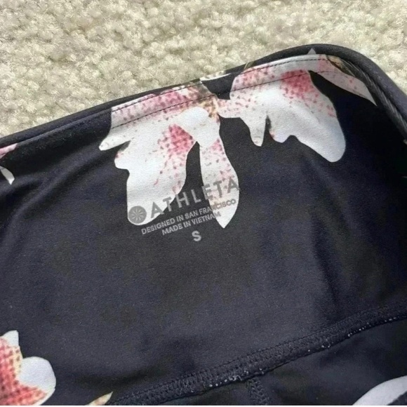 Athleta Magnolia Salutation Stash Pocket Tight Leggings - Picture 6 of 12